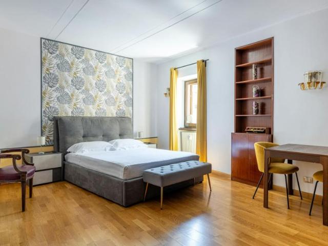 Rome Rome 00186 105675995