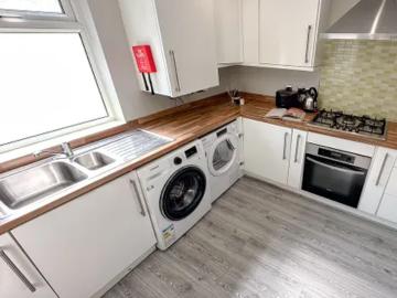 Romer Road, Liverpool, L6 6DH, United Kingdom | 3 bed house for rent #113839327 | Rentberry
