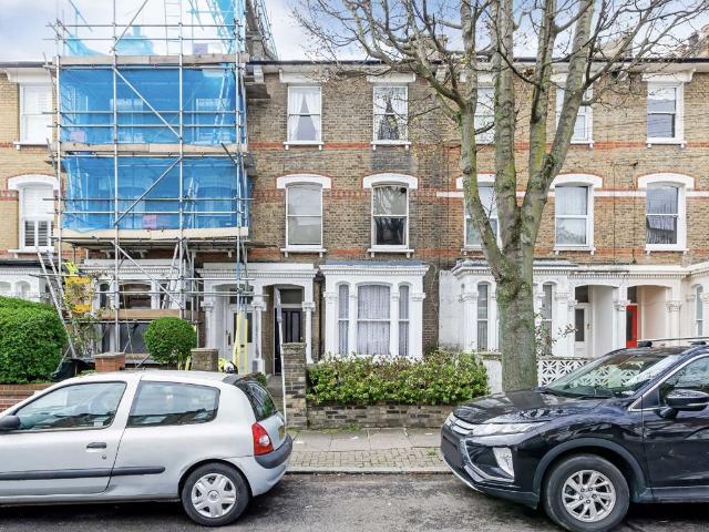 Romilly Road, London N4, 2 bed flat to rent, £2,250 pcm | PrimeLocation