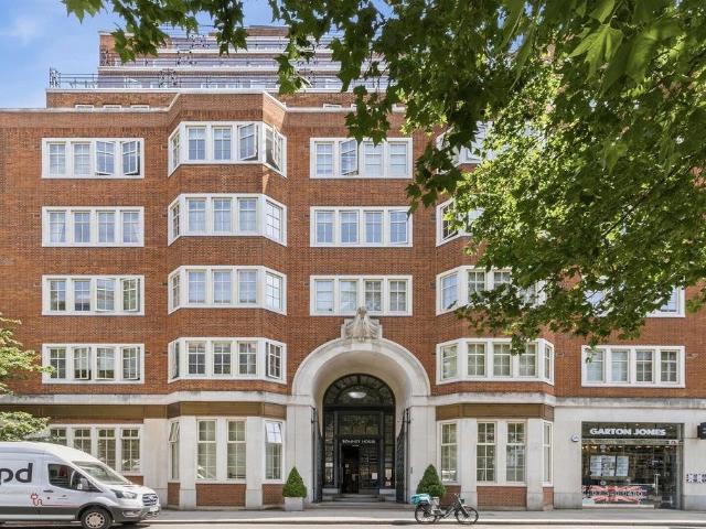 Romney House, Marsham Street, SW1P 2 bed apartment to rent £3,358 pcm £775 pw