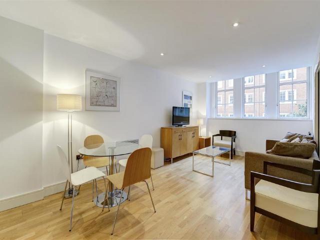 Romney House, Marsham Street, SW1P 2 bed apartment to rent £3,358 pcm £775 pw