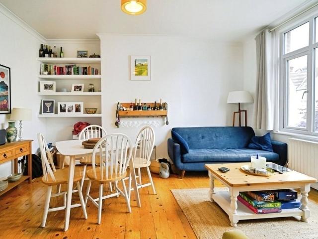 Romola Road, London, SE24 9AZ