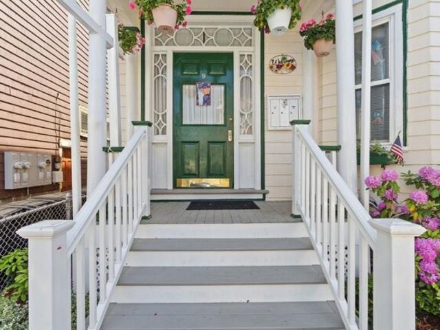 Romsey St Apt,boston, Condo For Sale