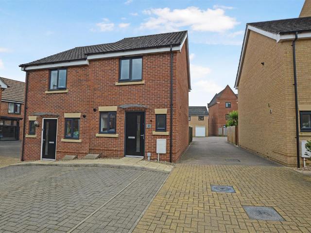 Ron Hill Road, Costessey, Norwich NR8, 2 bed property to rent, £1,200 pcm | PrimeLocation