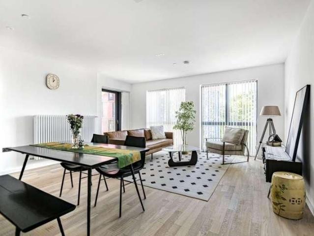 Ronalds Road, Brentford, Middlesex, TW8