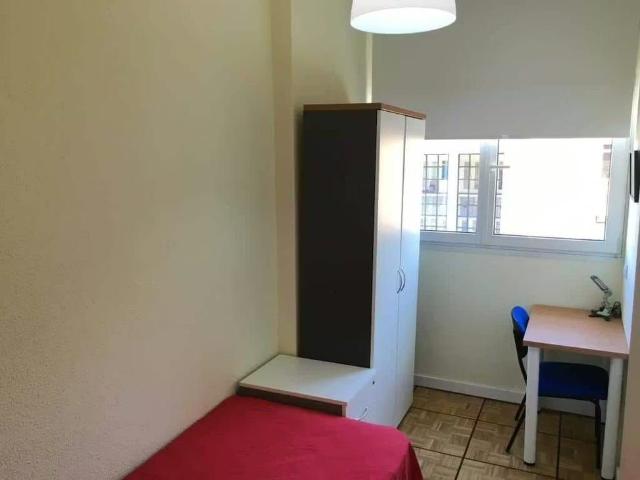 Ronda de Valencia, Madrid, Community of Madrid 28012