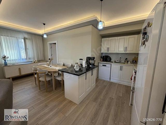 RÖNESANS EMLAK'TAN ULAŞIMA YAKIN GENİŞ VE KULLANIŞLI SATILIK 2+1