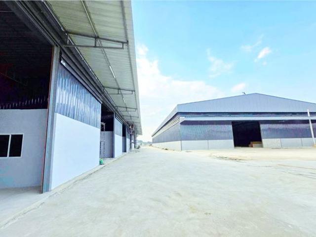 โรงงาน โกดัง คลังสินค้า ให้เช่า 1 นอน 1 น้ำใกล้ตลาดโพธิ์แจ้ 3.1 กม. แสมดำ 2.19กม. ใกล้รร.วัดบางน้ำจืด 1.7 กม. พื้นที่ 100 8,000 ตร.ม