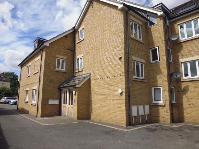 Ronmarsh Place 2 bed flat to rent £1,595 pcm £368 pw