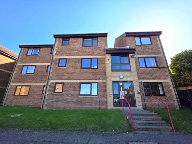 Roots Hall Drive, Southend On Sea SS2, 1 bed flat to rent, £950 pcm | PrimeLocation