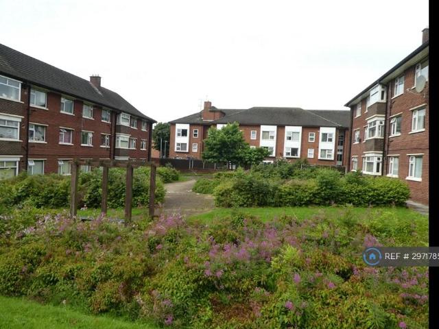 Rooden Court, Prestwich, Manchester, M25 2 bed flat to rent £910 pcm £210 pw