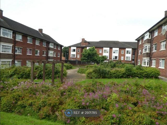 Rooden Court, Prestwich, Manchester M25, 2 bed flat to rent, £895 pcm | PrimeLocation