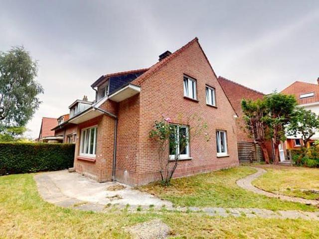 ROODEBEEK/VANDERVELD: NICE 4 BR HOUSE +/ 121M2