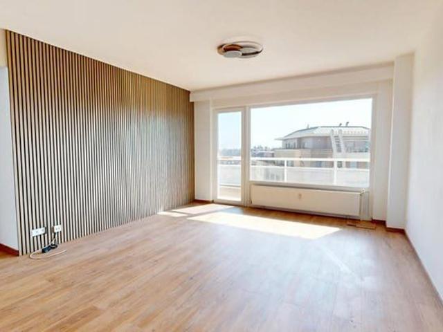 ROODEBEEK: SUPERBE APPARTEMENT 2 CHAMBRES +/ 75M2