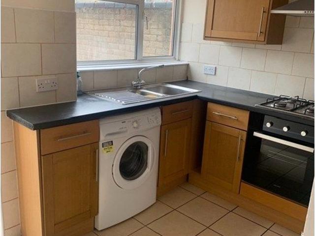 Roodegate, Basildon SS14, 3 bed terraced house to rent, £1,750 pcm | PrimeLocation