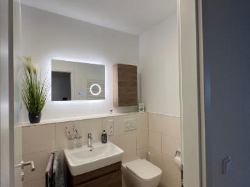 Friedrichsfelde, Berlin U-Bahn - Terrasse