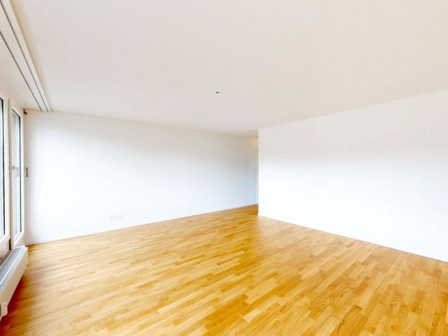 Rooftop apartment with large terrace and great views!