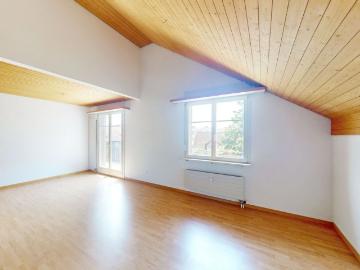 Rooftop apartment with spacious floor plan!