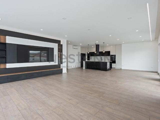 Rooftop T3 com Terraço e vista de campo na Lourinhã 208m² da Lourinhã e Atalaia