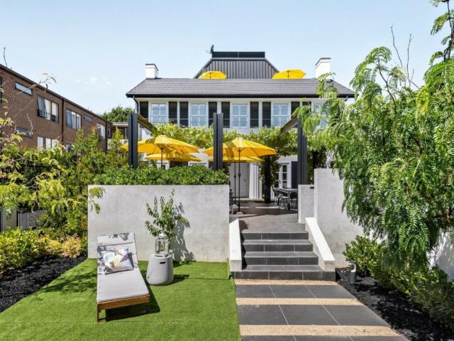 Rooftop Terrace and City Views an iconic restoration by Conrad Architects