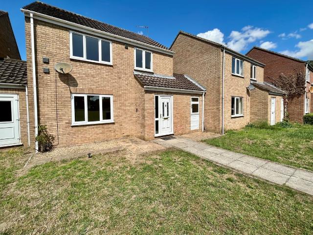 Rookery Green, Beck Row, Bury St. Edmunds IP28, 3 bed link detached house to rent, £1,250 pcm | PrimeLocation