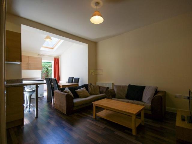 Rookery Road, Birmingham B29 5 bed semi detached house to rent £672 pcm £155 pw