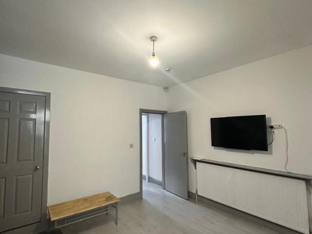 Rookery Road, Selly Oak B29 6 bed terraced house to rent £2,730 pcm £630 pw