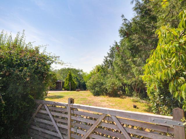 Rookery Villas, Minsterworth, Gloucester GL2, 3 bed detached house to rent, £1,500 pcm | PrimeLocation