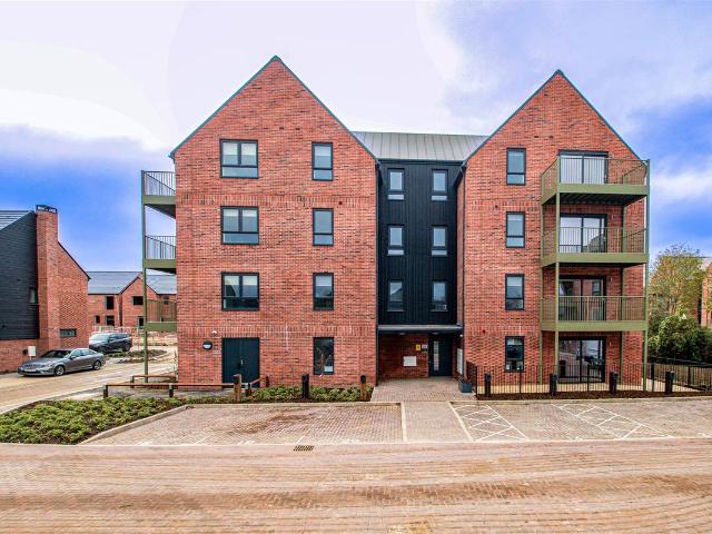 Rooks Corner, Milton Keynes MK5, 2 bed flat to rent, £1,600 pcm | PrimeLocation