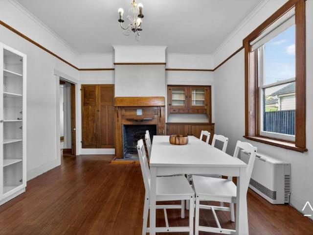 ROOM ONLY Share house in the heart of Invermay