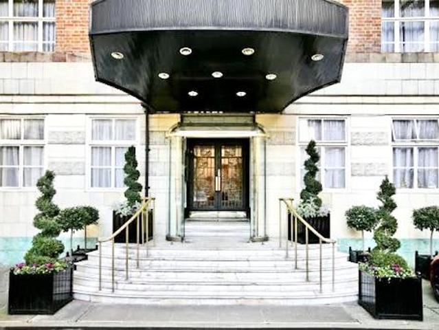 Room or whole flat Mayfair bills included