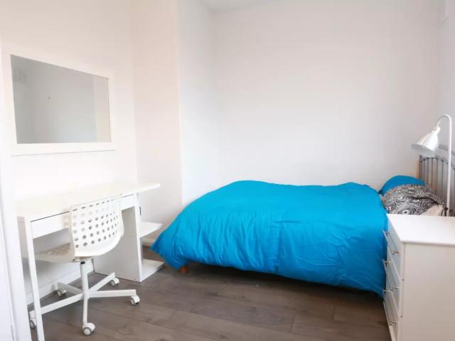 Apartment at Cambridge Heath Road, Greater London