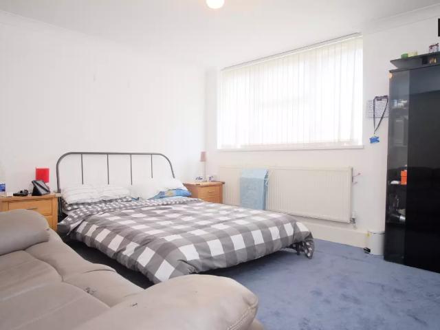 Apartment at Tachbrook Street, City of Westminster