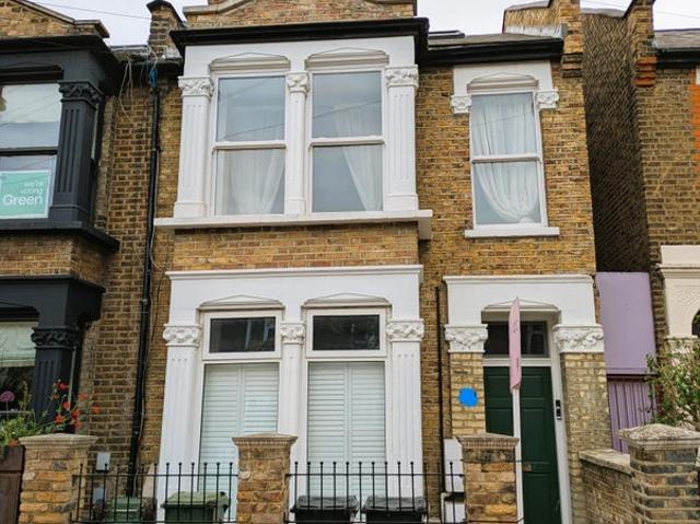 Apartment at Daubeney Road, Greater London