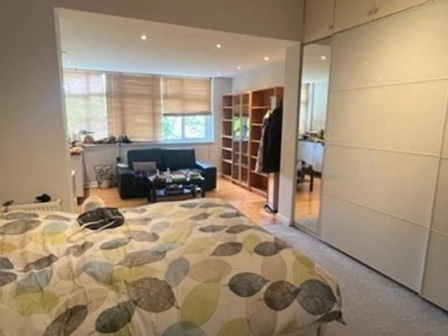Apartment at Friern Barnet Lane, Greater London