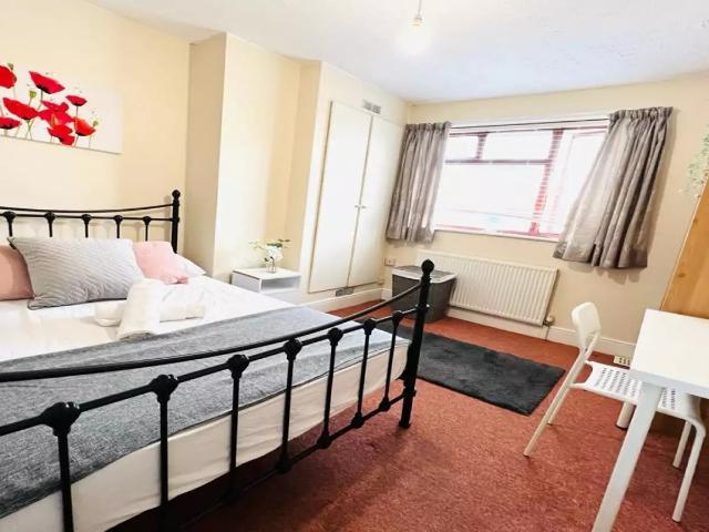 House at Gordon Road, Greater London