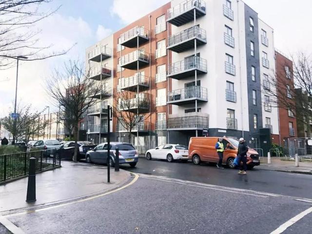 Apartment at Hamlets Way, Greater London