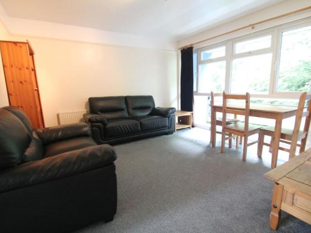 Apartment at Hawe Close, Canterbury