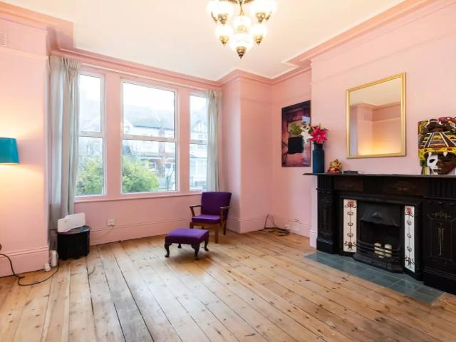House at Taybridge Road, Greater London