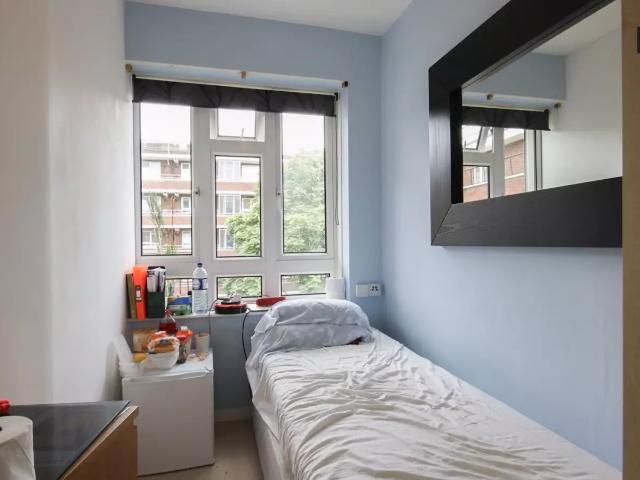 Apartment at Tennyson Street, Greater London