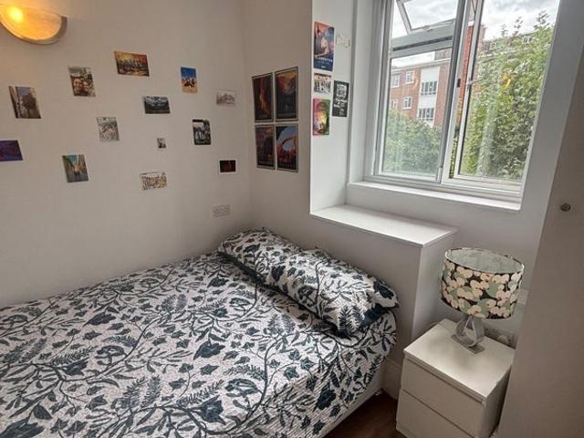 Apartment at Ravenet Street, Greater London