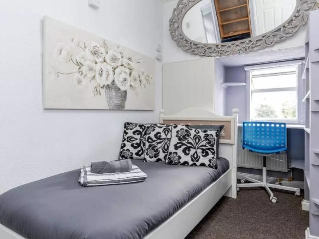 Apartment at Market Street, Watford
