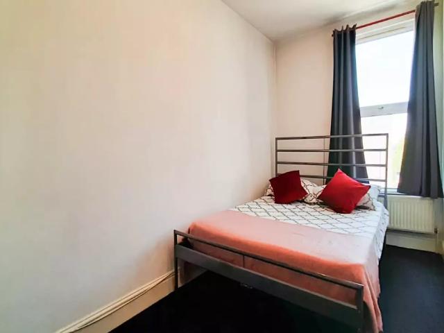 Apartment at Edith Grove, Greater London