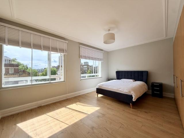 Apartment at Upper Berkeley Street, City of Westminster