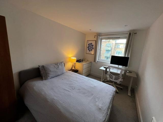 Apartment at Vauxhall Bridge Road, City of Westminster