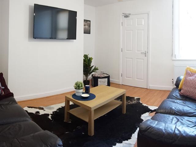Apartment at Warwick Street, Adlington