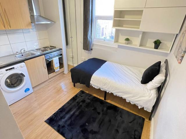 Apartment at West Green Road, Greater London