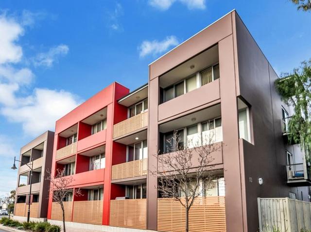 Room Available at Mawson Lakes