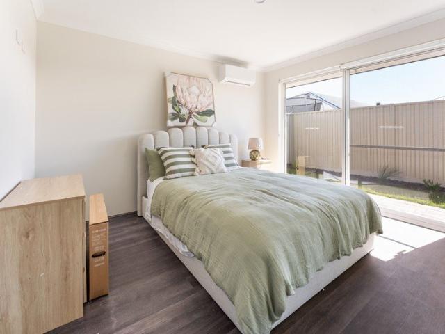 ROOM AVAILABLE CO LIVING | 77 Palmerston Loop, Hilbert WA 6112