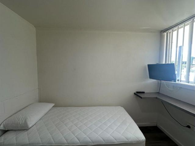 Room Avaliable!